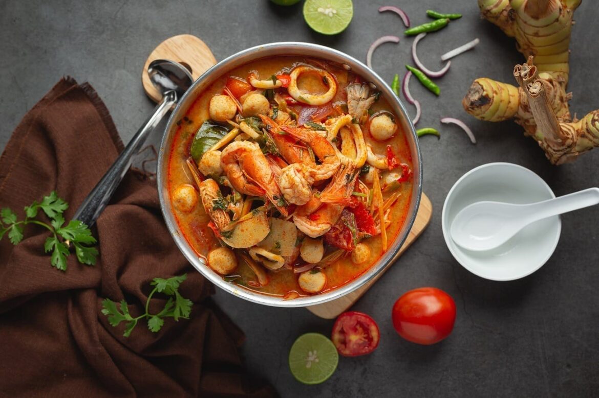 Moqueca de Peixe e Camarão